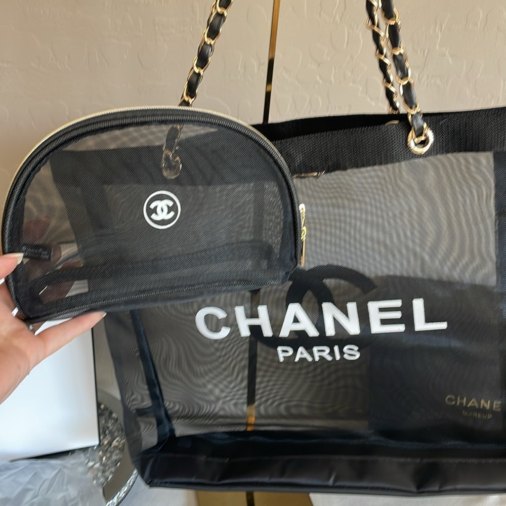 Brand New GWP CHANEL mesh tote and baby pouch - Picture 1 of 17